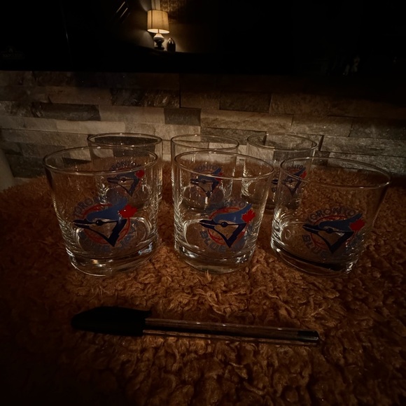 6 set Blue Jays Whisky glass Vintage and Hard to Find - Picture 2 of 2